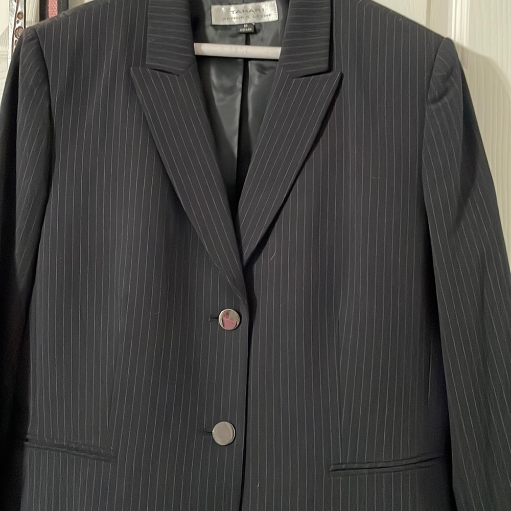 Pants suit coat or skirt. Size 16